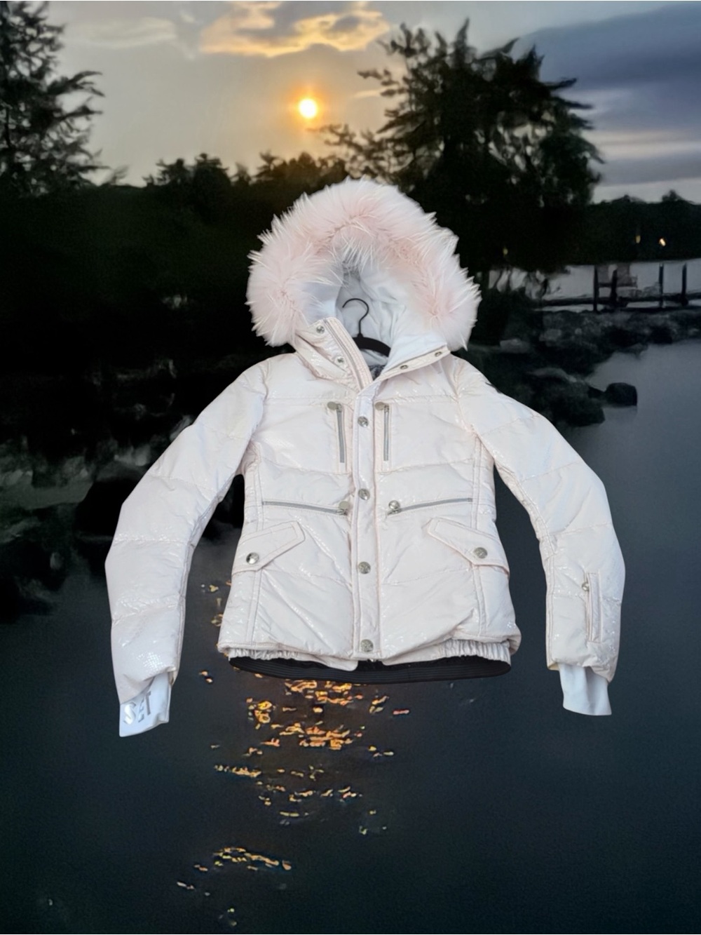 Jet Set Light Pink Womens Ski Jacket with  Fur Hood
